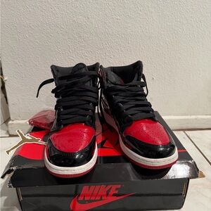 Air Jordan 1 High (Black/Red, patent leather style) OG